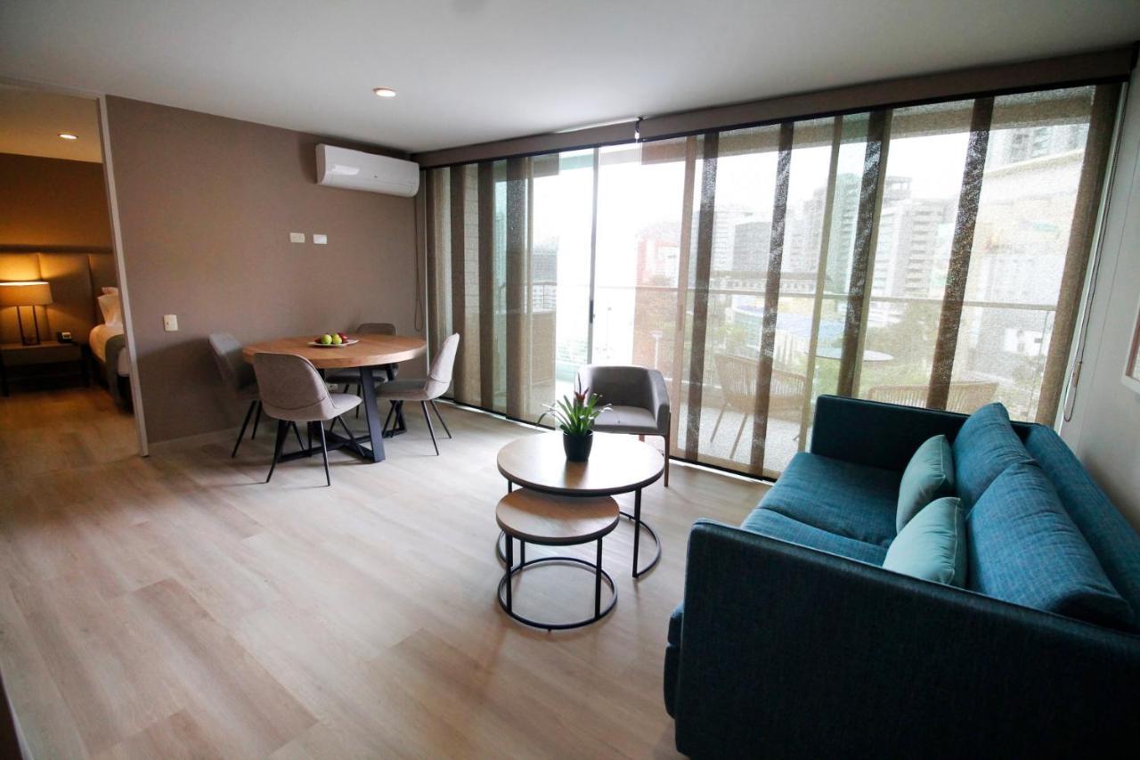 Estelar Apartamentos Medellin Bagian luar foto