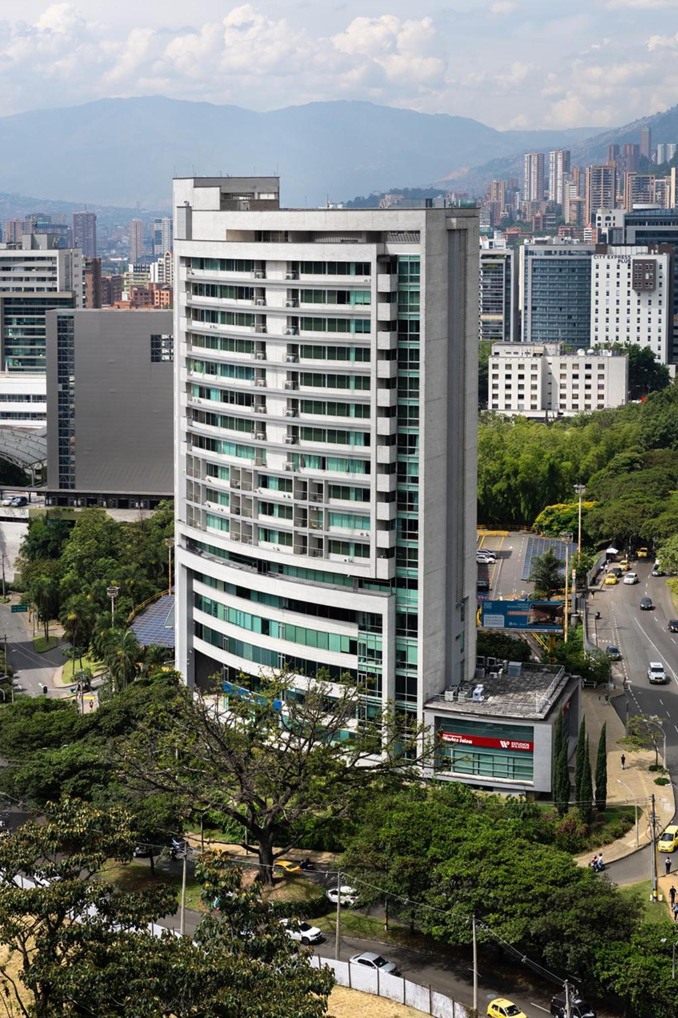 Estelar Apartamentos Medellin Bagian luar foto