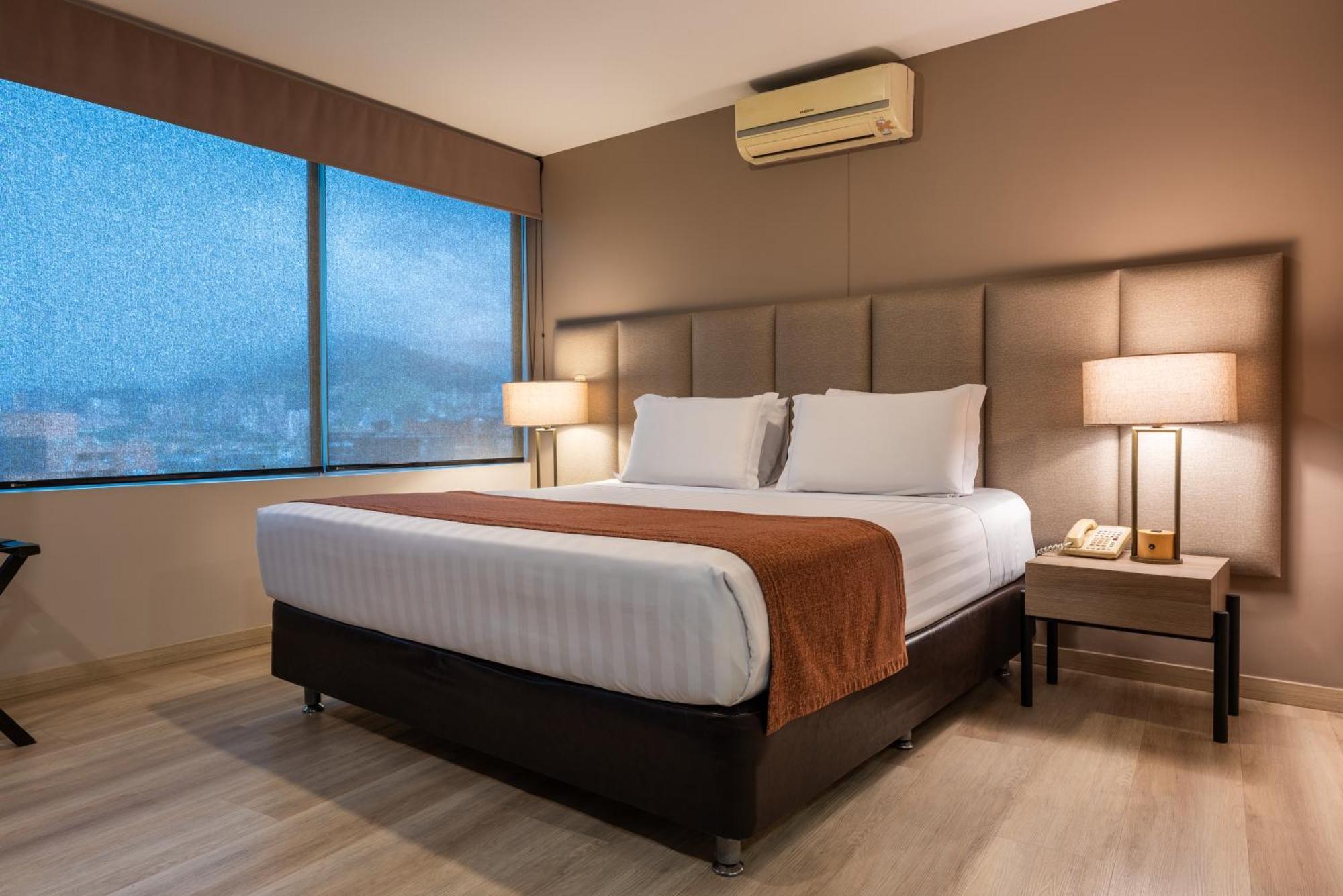 Estelar Apartamentos Medellin Bagian luar foto